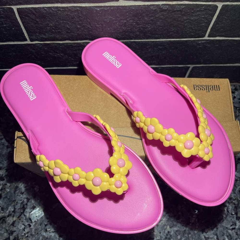 🆕 MELISSA Pink and Yellow Floral Flip Flop - Size 9 - NWT